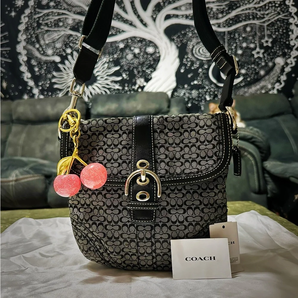 Vintage Coach soho shoulder bag Signature Black and Gray Crossbody Bag - Picture 12 of 15